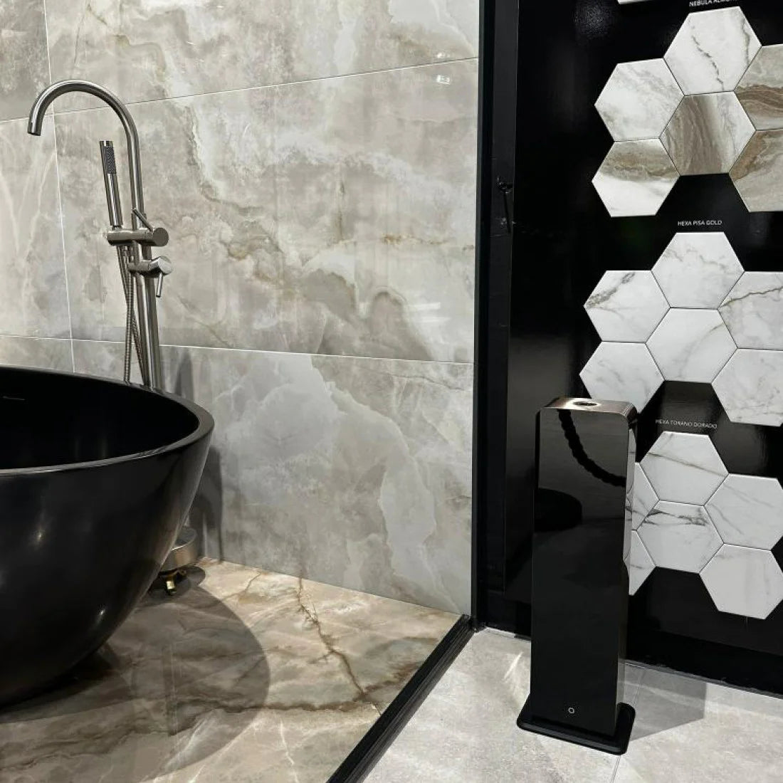 Mersense | Burano Diffuser Zwart / Goud - Dekking tot 900m3